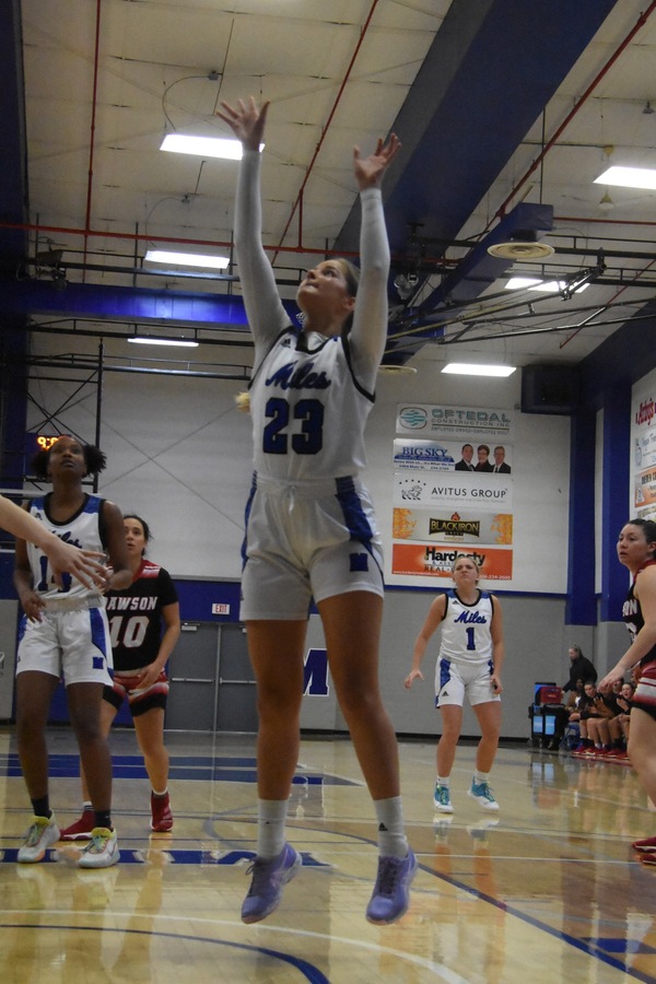 Lady Pioneers Use Free Throw Line to Beat United Tribes